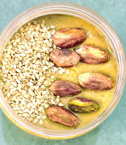 کرِم کنجد پسته ای "دهکده روغن" صبحانه و میان وعده مقوی