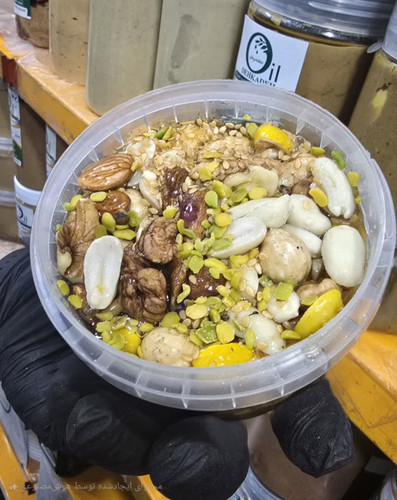 معجون هفت مغز عسلی خوشمزه و مقوی